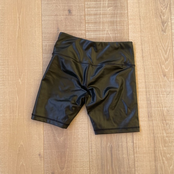 Letter biker shorts - Picture 3 of 4